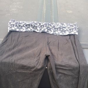 Victoria’s Secret Yoga Pants